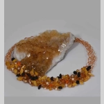 Колие от кехлибар и перли