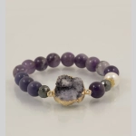 Гривна с друза и аметист