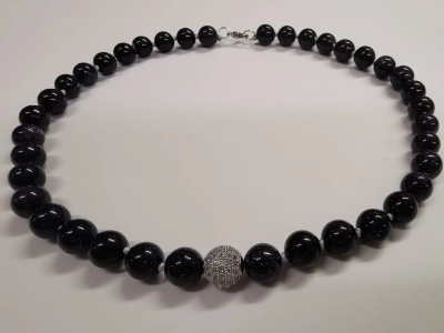 Колие от авантюрин и циркон