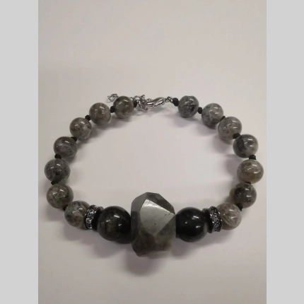 Гривна от лабрадорит и турмалин