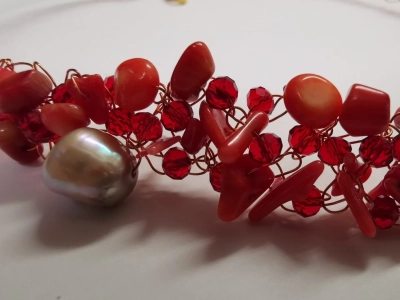 Плетено колие от корал - Image 3