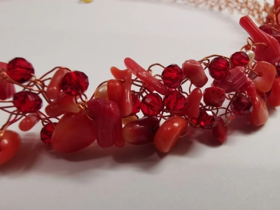 Плетено колие от корал - Image 2