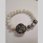 Гривна с друза и опал