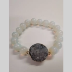 Гривна с друза и лунен камък