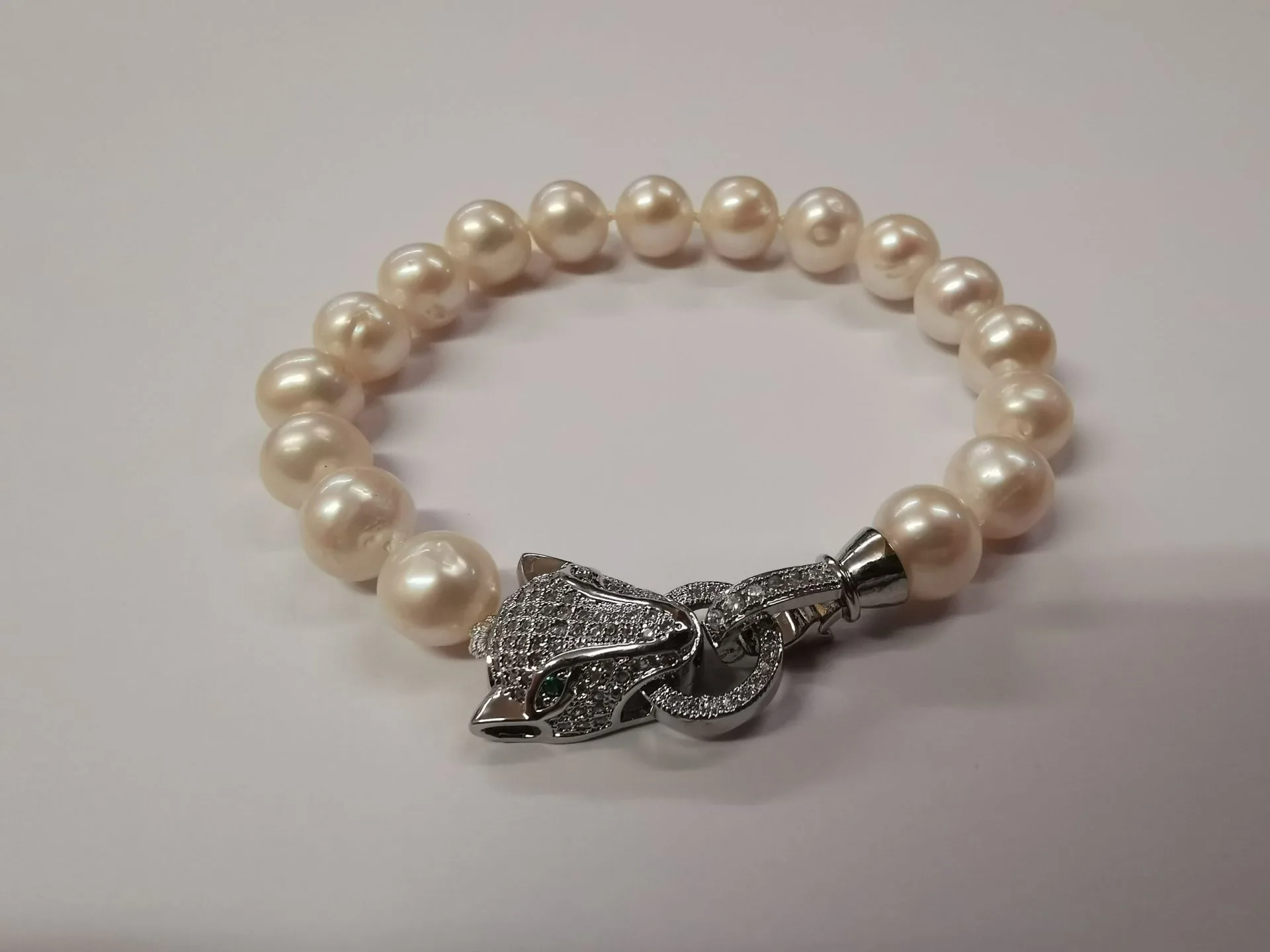 IMG_20210405_133631-scaled-1.webp Гривна от перли "Сребърна пума" - Image 1