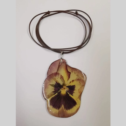 Колие от теменужка "Кафява Магия"