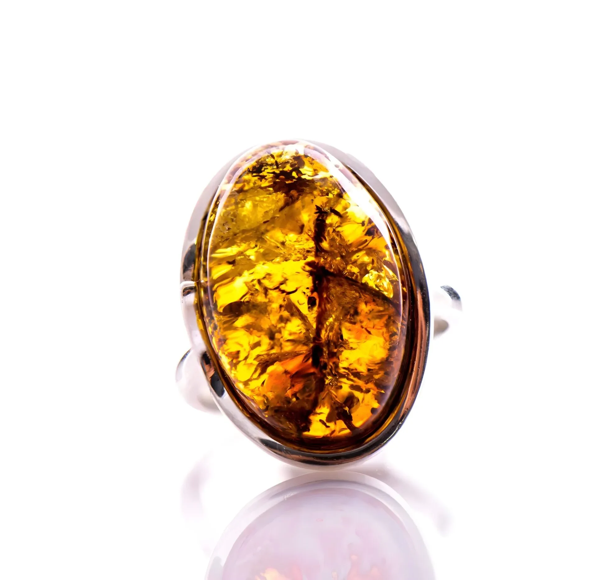 dsc_0288-edit_1s_upscayl_2x_upscayl-standard-4x.webp Пръстен от кехлибар - Image 1