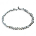 Гривна от бели оризови перли